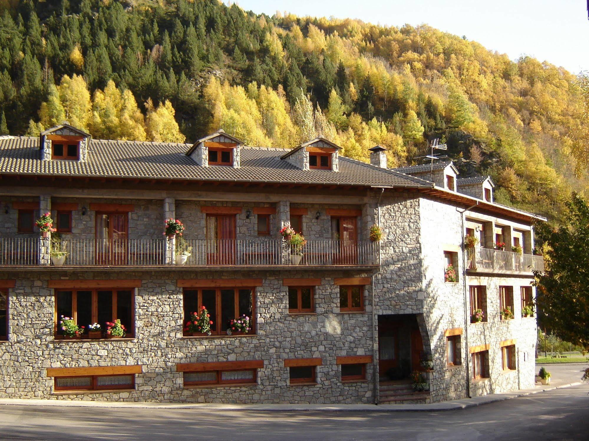 Hotel La Farga Ripoll Extérieur photo