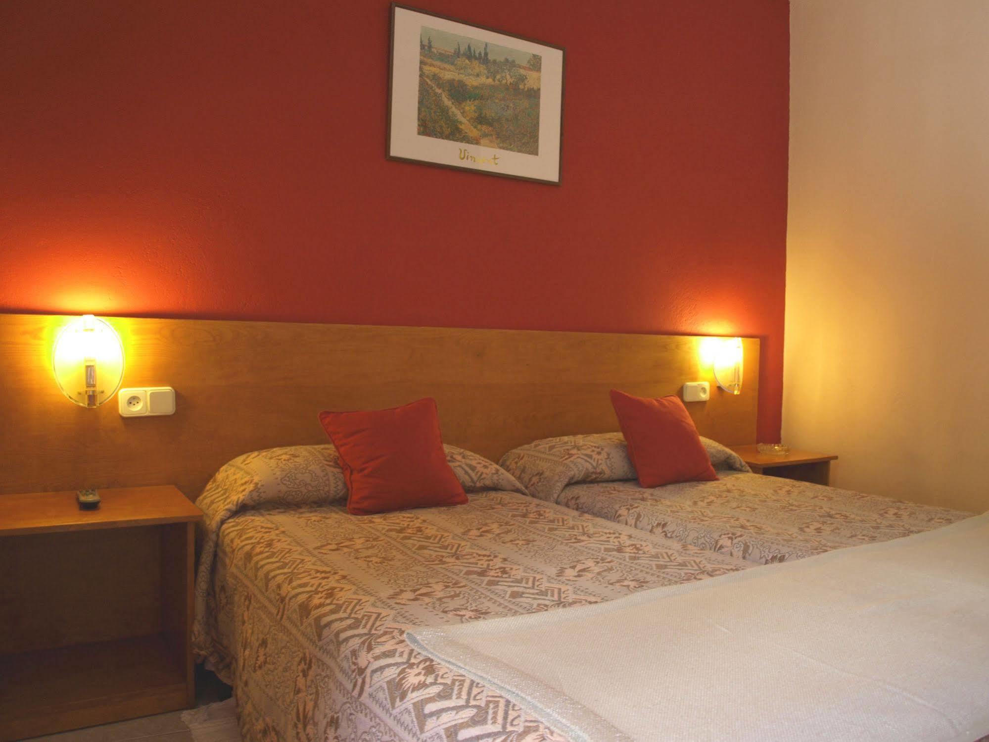 Hotel La Farga Ripoll Extérieur photo